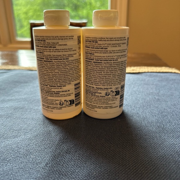 OLAPLEX No.4 and No.5 Fine Bond Maintenance Set - Picture 2 of 2